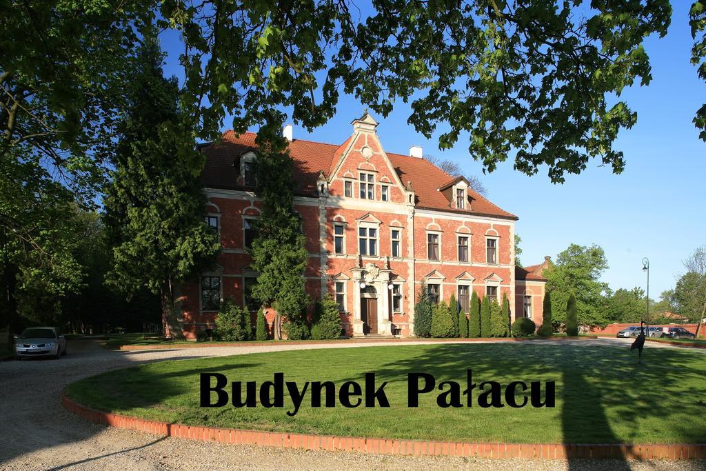 Lezno Palace Buitenkant foto